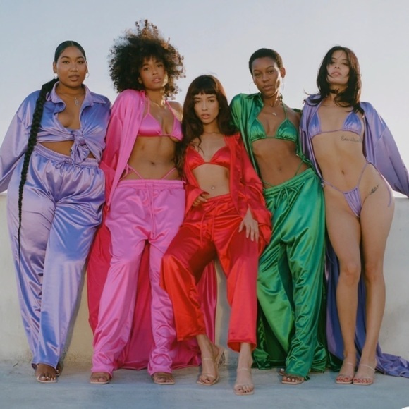 LAINA Rauma SET Small Lavender satin Club Bed Top Drawstring pants - Picture 3 of 12